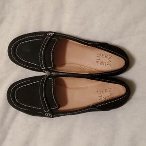 Naturalizer Dannah Loafers